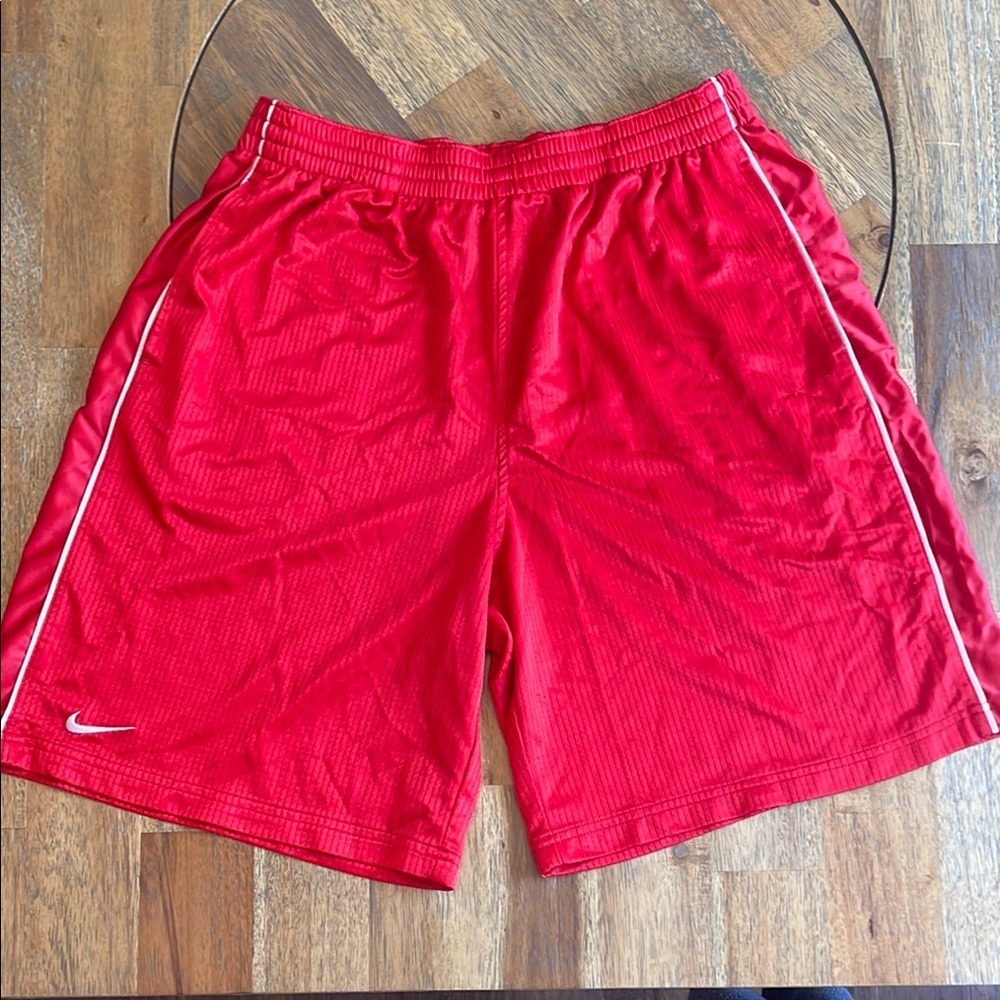 Nike Mens Red Athletic Basketball Shorts XL Embroidered Swoosh Striped Gym